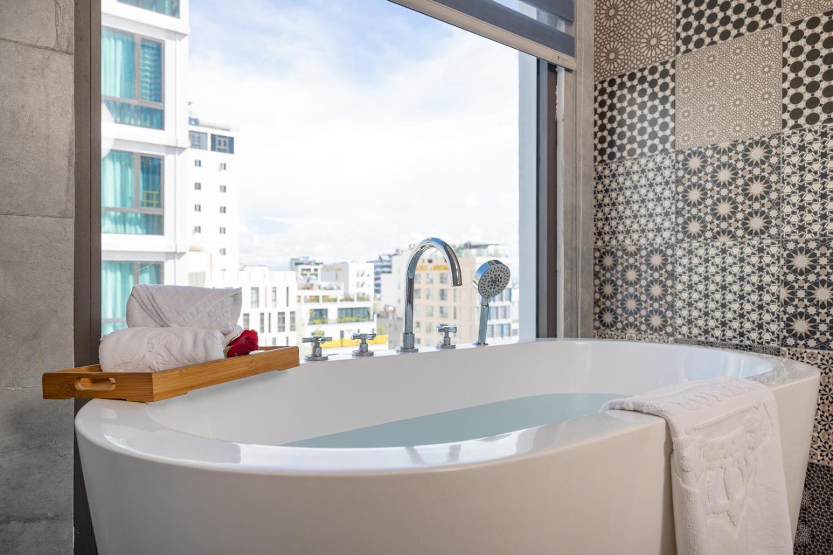 Minh Chau Premium Hotel Danang ภายนอก รูปภาพ